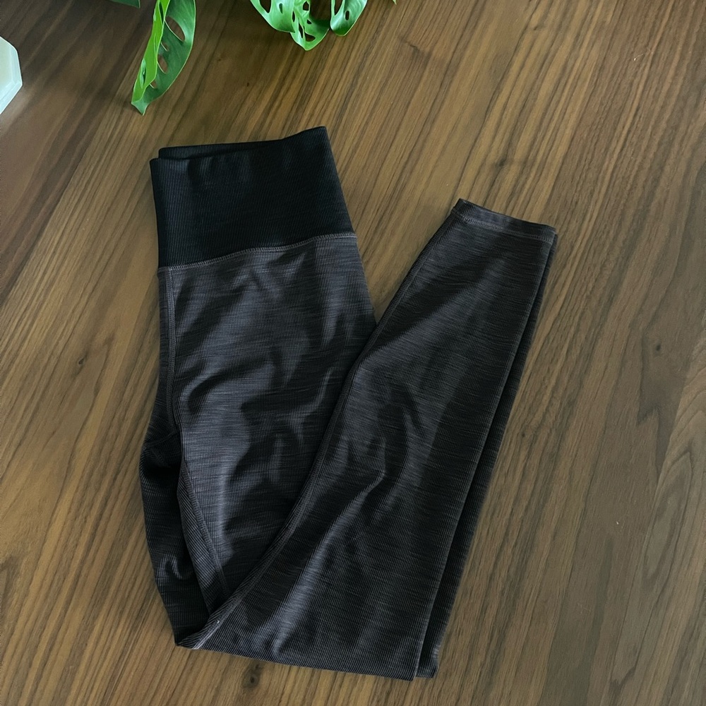 Maroon Vuori Leggings